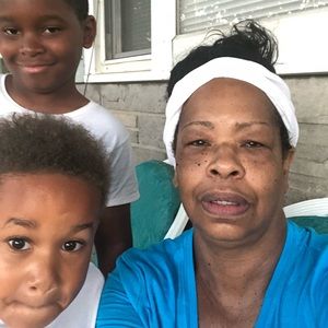 Meet your Posher, Lesley